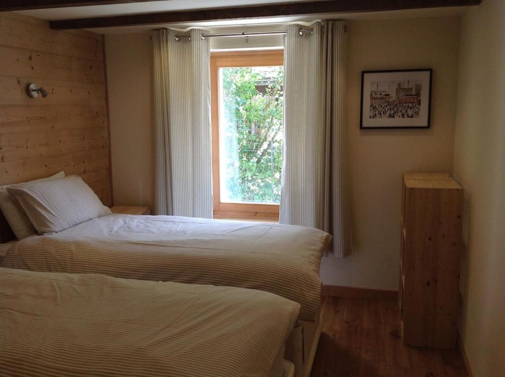 Spacious Ski Chalet In Traditional French Village, Sleeps 8, Four Star With Fibre Broadband アボンダンス エクステリア 写真