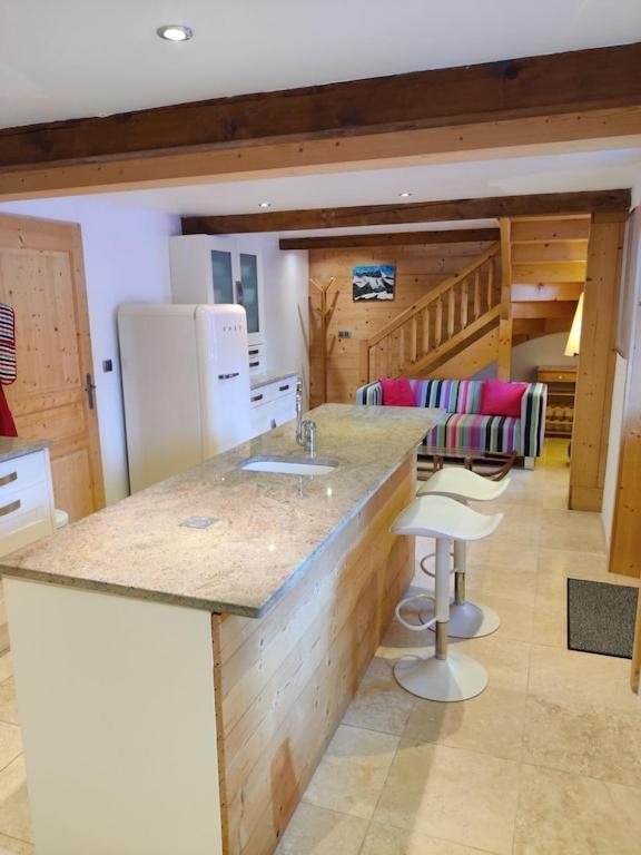 Spacious Ski Chalet In Traditional French Village, Sleeps 8, Four Star With Fibre Broadband アボンダンス エクステリア 写真
