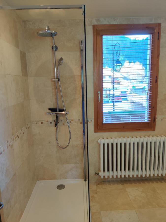 Spacious Ski Chalet In Traditional French Village, Sleeps 8, Four Star With Fibre Broadband アボンダンス エクステリア 写真